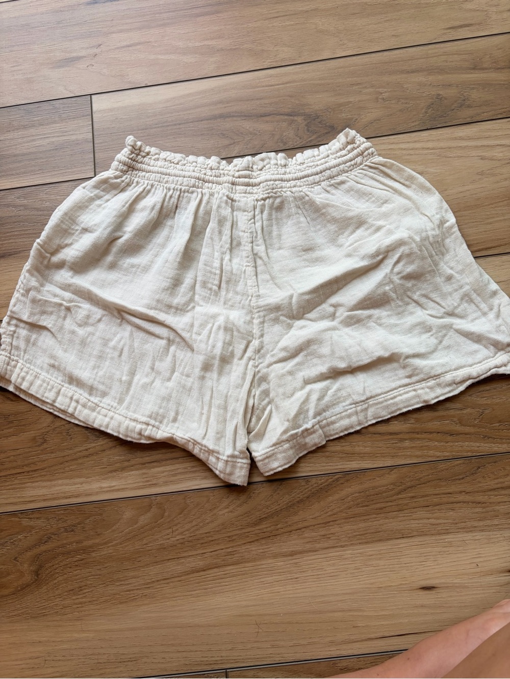 Roxy Cream Gauze Drawstring Casual Shorts - Picture 2 of 5